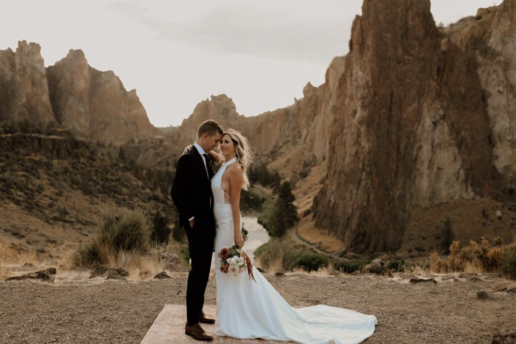 Elopement at Smith Rock in Oregon